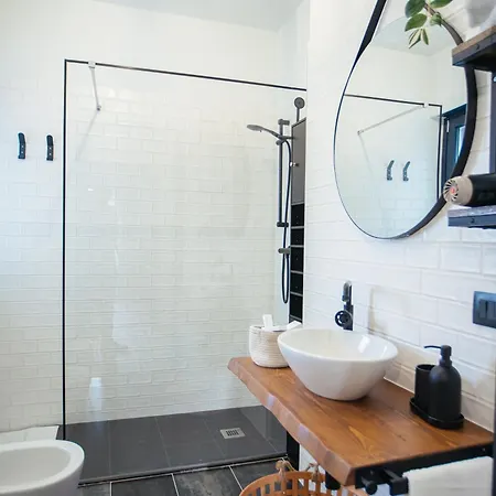 Apartment The Brick 194, 7 Posti Letto, Parcheggio E Posto Bici *